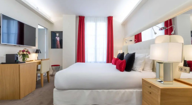 Двухместный номер для гостей с ограниченными возможностями Hotel Camille Paris Tapestry Collection by Hilton