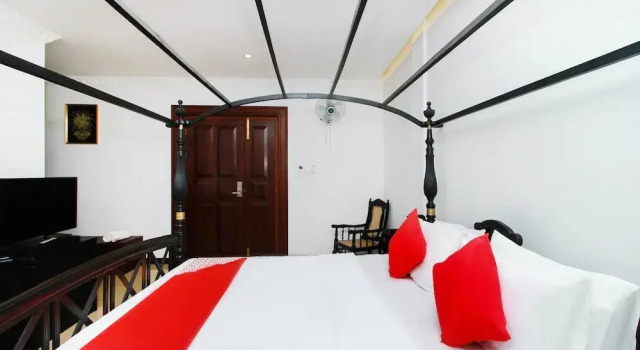 Oyo 296 Hotel Queensbury, Забронировать Отель Отели Западной провинции 3 звезды, 3*