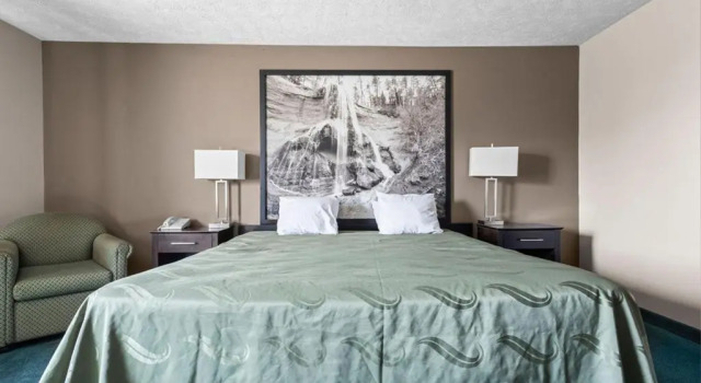 Двухместный номер Standard Burgundy Inn & Suites