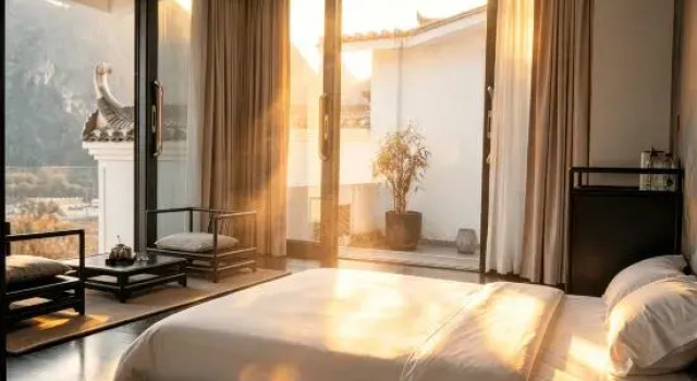 Семейный люкс с балконом Man Yun Oriental Hidden Luxury · Hidden Luxury Vacation Hotel (Yulong River Branch)