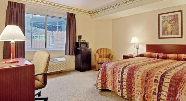 Двухместный номер Standard Days Inn by Wyndham Cleveland Lakewood