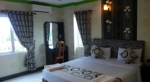 New Castle Hotel 2, Buchen Sie Hotel Hotels in Kandal mit Parkplatz, Parkplätze
