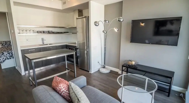 Pinnacle Suites - 2Br Suite, Varaa Hotelli Toronto 