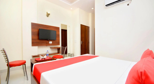 OYO 27061 Hotel Magnum, Rezervovat Hotel Hotely v Punjab s parkováním, Parkování