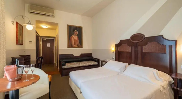 Трёхместный номер Standard Rosetta Hotel Perugia Tapestry Collection By Hilton