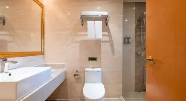 Люкс Business Vienna International Hotel (Guangzhou South Station Qifu New Estate Branch)