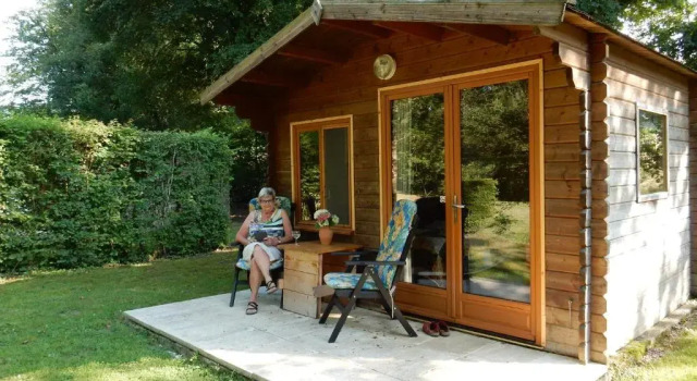 Dağ evi Hotel Camping sur Yonne
