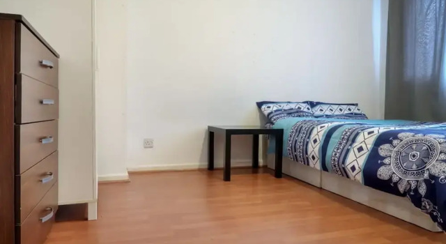 Brick Lane Deluxe Guest Room, Забронировать Гостевой дом Хокни Лондон, рядом с 19 Princelet St Museum