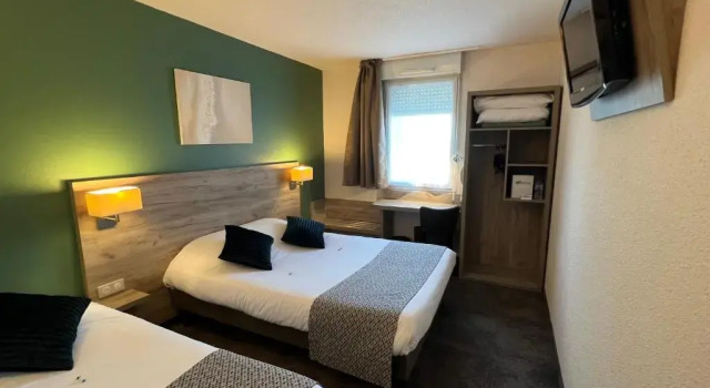 Номер Standard Brit Hotel Saumur