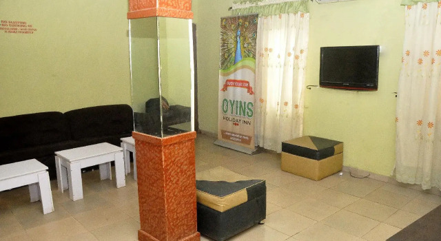 Oyins Holiday Inn Annex