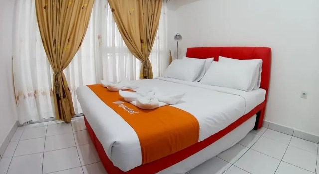 Apatel Casa De Parco Magnolia 1617, Book Hotel Hotels in South Tangerang with a Pool, Swimming Pool