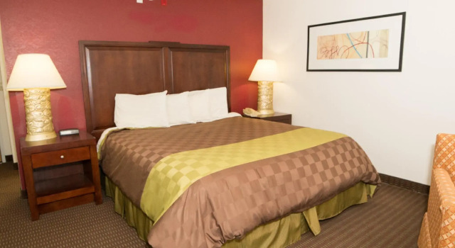 Номер Standard HomeTown Inn & Suites