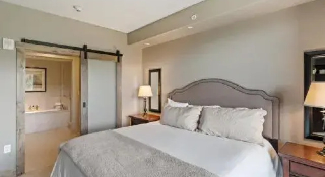 Edgemont 2504 - Luxury Ski-in Ski-out Condo, Забронировать Отель Стимбот-Спрингс Колорадо, рядом с Preview Ski Lift
