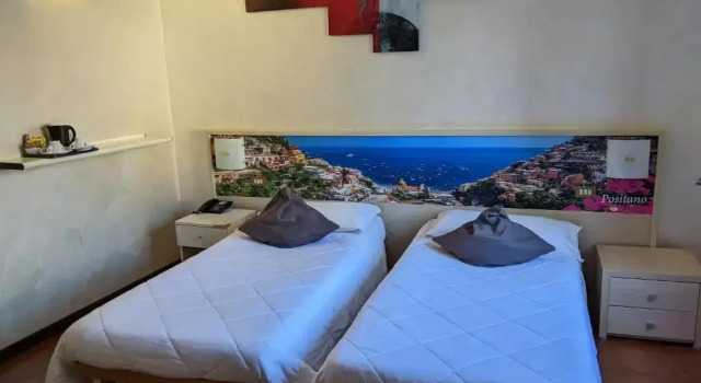 Трёхместный номер Standard Hotel Montecarlo