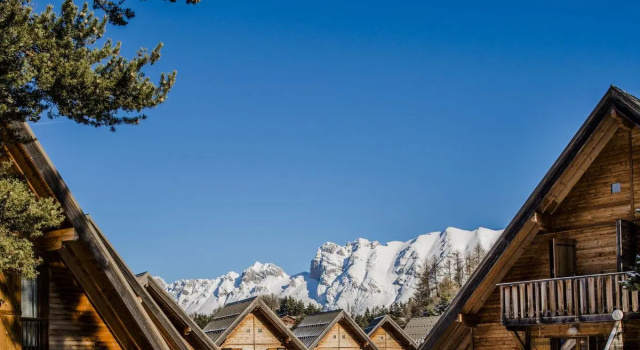 Chalet Residence Flocons du Soleil by Actisource, Забронировать Шале Виллы Hautes-Alpes, Вилла