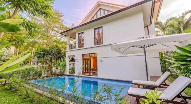 Luxury Villas - Villa Danang Beach, Rezervovat Vila Hotely v Da Nang s bazénem, poblíž Upside Down World Danang, Bazén