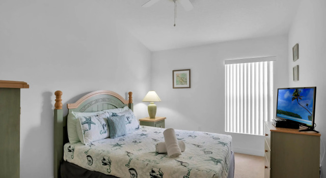 SWH812BD - 4 beds pool & spa home - Gated
