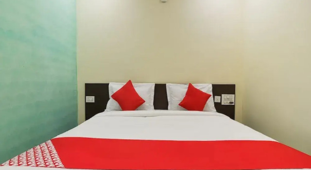 Sai Priya Residency by OYO Rooms