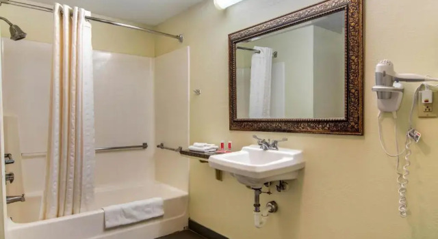 Номер Standard Econo Lodge Inn & Suites near Chickamauga Battlefield