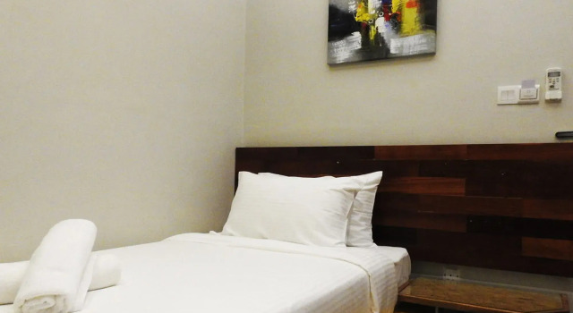 The Riverbank Hotel
