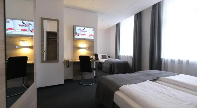 Трёхместный номер Standard Hotel Hohenstaufen