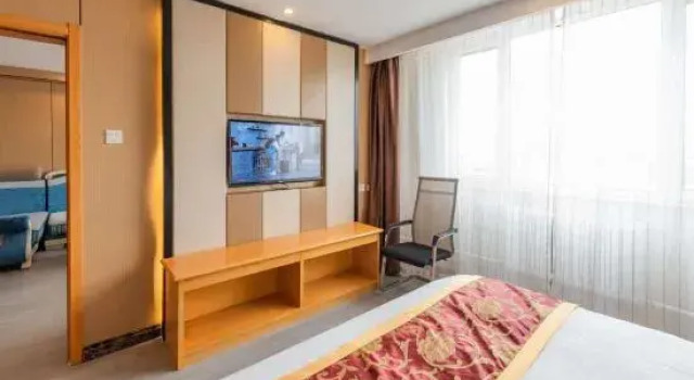 Люкс Comfort Hohhot Xiangjiang Grand Hotel (Inner Mongolia University Inner Mongolia Hospital)