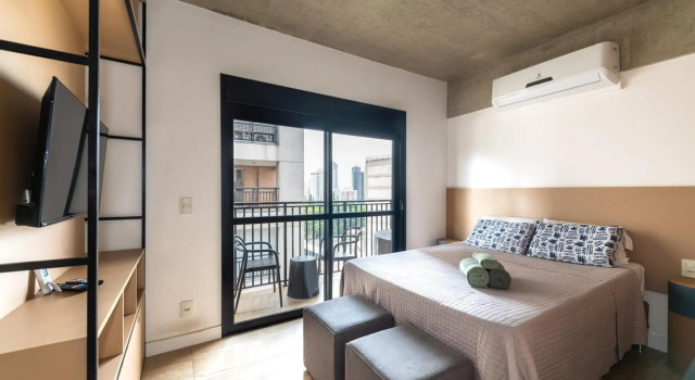 83 New studio next Paulista Av, fast wifi and balcony