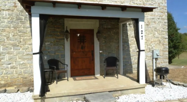 Stone_house, Забронировать Отель Лурей 