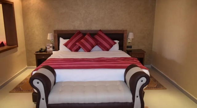 Люкс Royal с балконом Palms Hotel Club