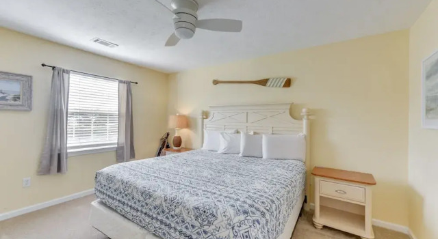 5 Mi to Beach: Myrtle Beach Condo w/ Pool Access!, Забронировать Апартаменты/квартира Апартаменты Южной Каролины, Апартаменты/квартира