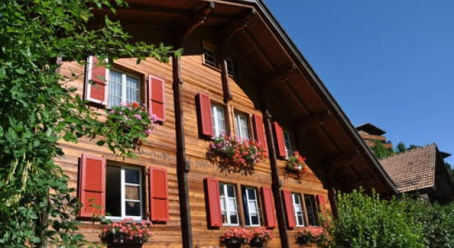 Chalet Allmegrat, Забронировать Шале Отели Адельбоден с парковкой, рядом с Горнолыжный курорт Адельбоден, Парковка