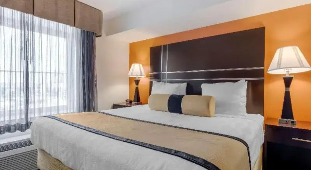 Двухместный номер Standard с балконом Best Western Plus Rockwall Inn & Suites
