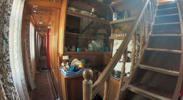 Goona palace houseboats