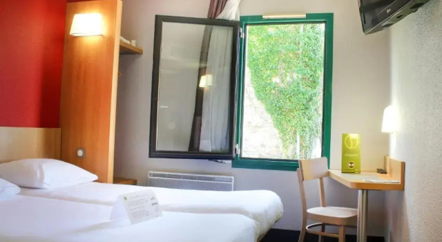 Двухместный номер Standard Hôtel Inn Design Vierzon