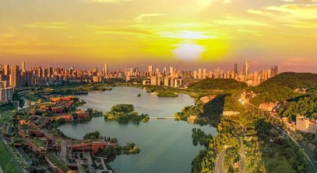 Номер Deluxe Changsha Marriott Hotel West