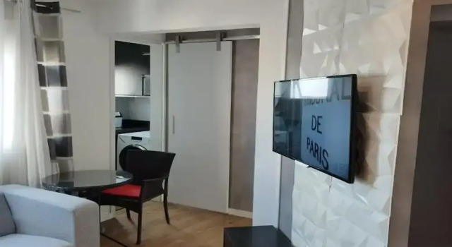 Apartamento Charles Chapelin, Забронировать Апартаменты/квартира Отели Куритиба с парковкой, рядом с Конгресс-центр Estacao Embratel, Парковка