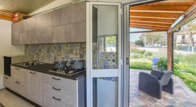 Stunning Home in Marina di Modica With Wifi and 2 Bedrooms, Забронировать Отель Отели Марина-ди-Модика с парковкой, Парковка