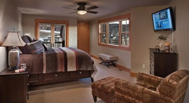 Peaks Storm Peak 4 Br condo by RedAwning, Забронировать Отель Стимбот-Спрингс Колорадо, рядом с Steamboat Powdercats