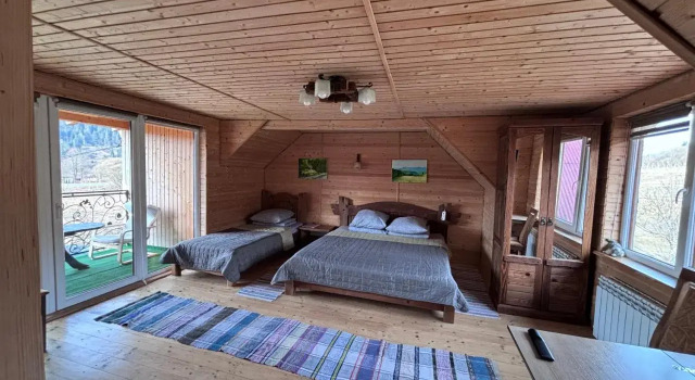 Guest house Gostynna Rodyna, Varaa Matkakoti Izki 