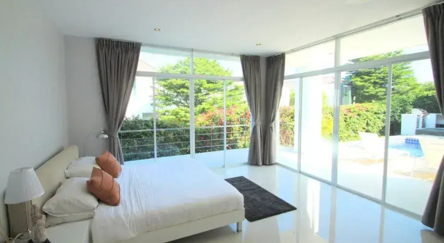 Hua Hin 5 Bedrooms Mansion B3