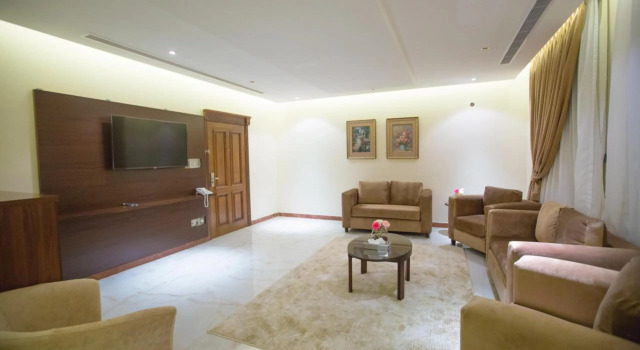 Al Fouz Luxury Hotel Suites