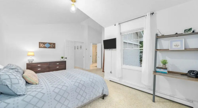 Gorgeous 2BDR Home near Downtown, Varaa Lomakoti Traverse City Michigan