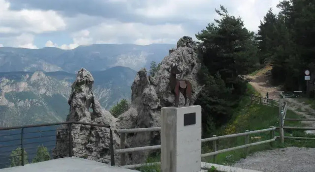 Refugio Restaurante Coll De Port, Buchen Sie Hotel Tuixen L'Alt Urgell