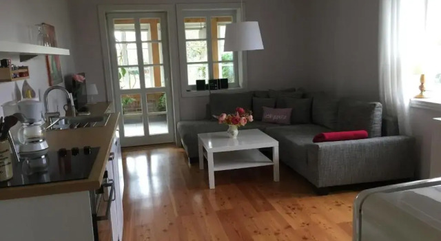 Апартаменты с видом на сад elbe511ferienzuhause im parkähnlichen Garten mit Teich
