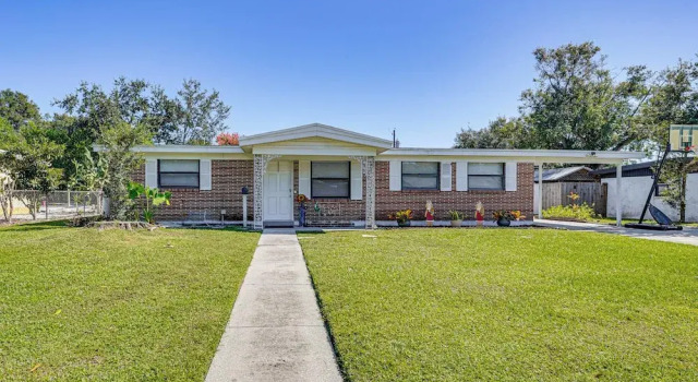 Коттедж 5 Mi Circle B Bar Reserve: Lakeland Getaway!