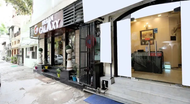 OYO 16441 Hotel Gurjeet, Book Hotel Amritsar Punjab