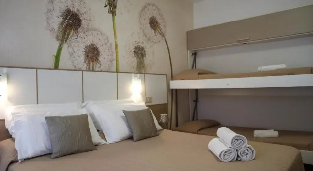 Четырёхместный номер Standard Hotel Columbia & Ninfea
