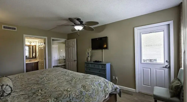 Gulf Shore Condo #119 - 2 Br condo by RedAwning, Book Lejlighed Destin Emerald Coast