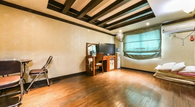 Gongju Titanic, Prenota Hotel Gongju 