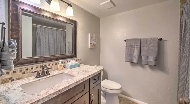 Коттедж с 4 комнатами Phoenix Home w/ Pool, Near Golf, Hiking & More!